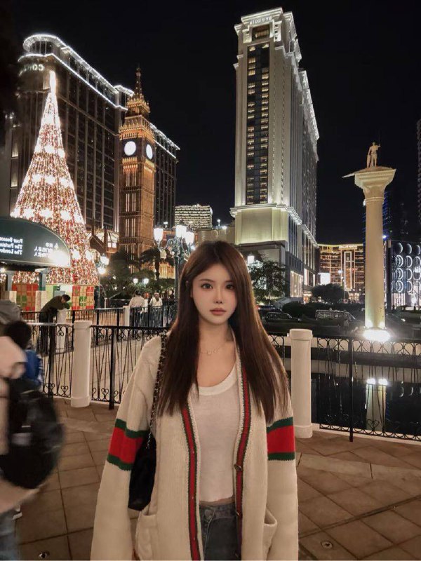 深圳深圳东东🏠｜默默 福田Sz❤️/Age:01年/Height:172/Bust:真实E➕🔴皮肤雪白，童颜巨乳蜜桃臀，三点粉，声音甜美，谈吐文雅，待课如男友，🔴健身，瑜伽，钢琴，吉他🎸禁止挂圈联系客服：@AnnaGJ168💸解除双向：@AnnaGJ168bot💸⚡⚡⚡⚡⚡⚡⚡