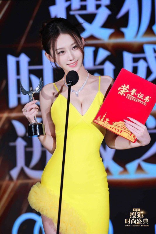 北京北落🏠175C04北京5️⃣朝阳区🦜硬万起条件 短暂开5 北电在校生➕兼职小演员 搜狐红毯获奖嘉宾 本人与照片无差距 纯兼职  纯⭕外真实04 175 95kg 真🐻C A4腰东三环超豪华gzs 本人清纯与气质并存 天然零整 妆容淡雅 声音甜美 个人原因纯兼职不接急  只见素质课 不接醉酒课 期待与你邂逅联系客服：@AnnaGJ168💸解除双向：@AnnaGJ168bot💸⚡⚡⚡⚡⚡⚡⚡