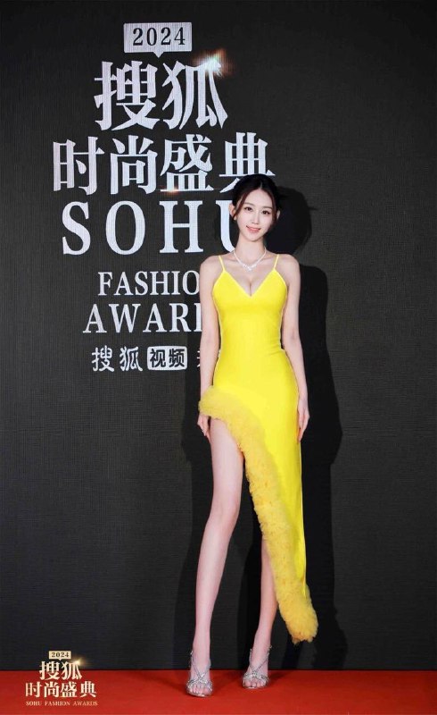 北京北落🏠175C04北京5️⃣朝阳区🦜硬万起条件 短暂开5 北电在校生➕兼职小演员 搜狐红毯获奖嘉宾 本人与照片无差距 纯兼职  纯⭕外真实04 175 95kg 真🐻C A4腰东三环超豪华gzs 本人清纯与气质并存 天然零整 妆容淡雅 声音甜美 个人原因纯兼职不接急  只见素质课 不接醉酒课 期待与你邂逅联系客服：@AnnaGJ168💸解除双向：@AnnaGJ168bot💸⚡⚡⚡⚡⚡⚡⚡