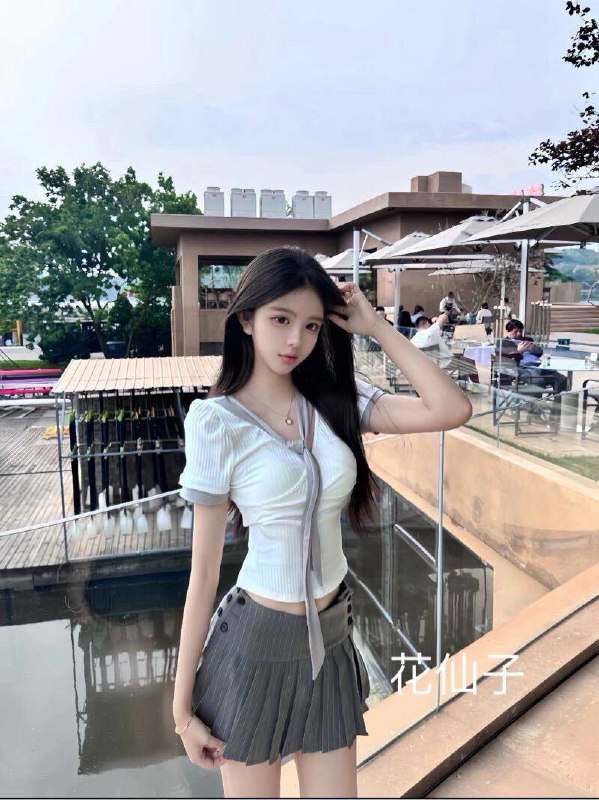 杭州花仙子🏡极品硬5 杭州170🦜04年  170 C🈚️纹身 0整筷子腿 高挑雪白 洋气大牌 性格温柔 声音甜美 清纯天花板服饰在学校 新人偶尔兼职联系客服：@AnnaGJ168💸解除双向：@AnnaGJ168bot💸⚡⚡⚡⚡⚡⚡⚡