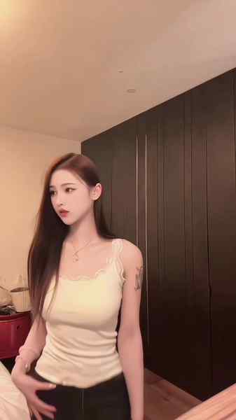 深圳-173D-翘臀纯欲女友-兼职可约