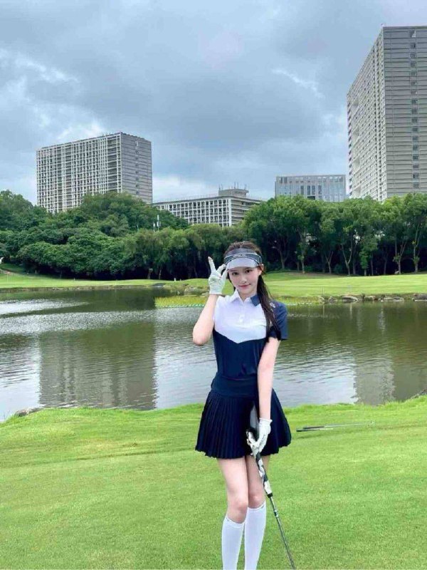 #香港🇭🇰02 168D 洋气纯欲网红 健身瑜伽高尔夫 浑身雪白预约热线👉@双向限制联系👉@今日开工 欢迎预约