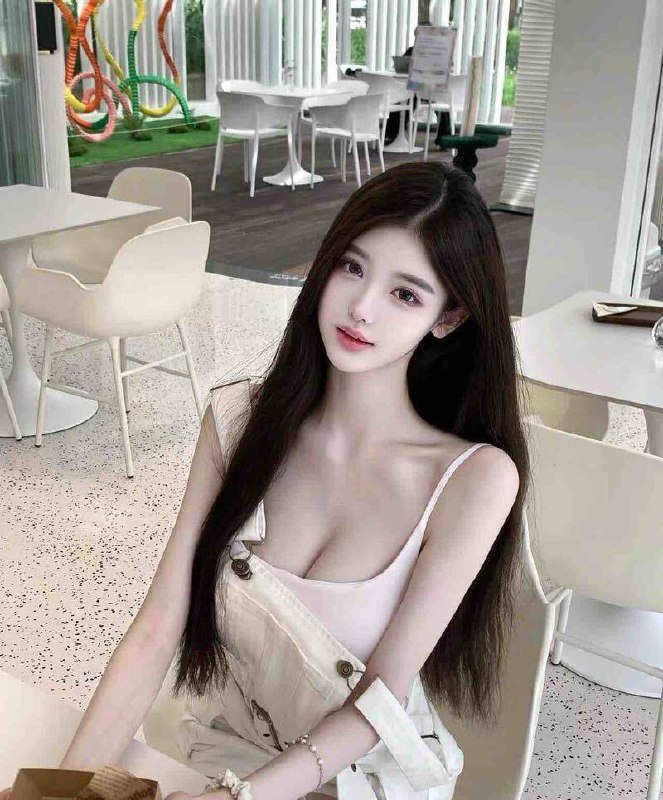 #香港🇭🇰172F年龄02皮肤超白 洋气女朋友爱好健身 舞蹈 蜂腰马甲线大长腿人间妲己 高素质 天然气质大美女情商高 只见高素质预约热线👉@双向限制联系👉@今日开工 欢迎预约