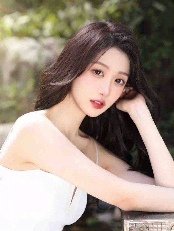 #香港🇭🇰新人03年170 95🐻D兼职新人高素质 高学历 女友感觉雪白发光肌 零毛孔舞蹈 瑜伽一字马 全身柔软身材比例 超好 A4腰预约热线👉@双向限制联系👉@今日开工 欢迎预约