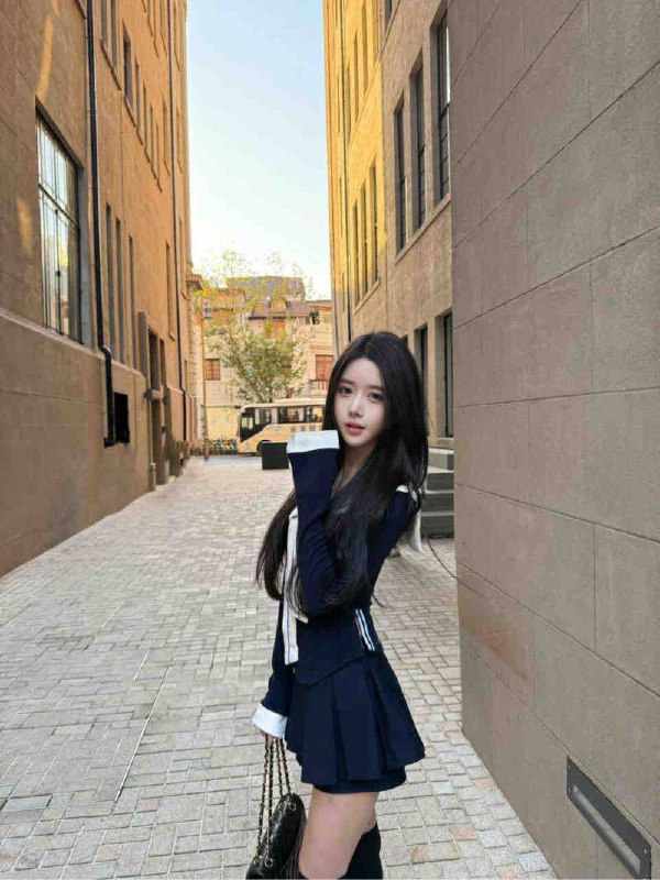 #香港🇭🇰极品清冷气质美女校花兼职🌸• 𝐇𝐞𝐢𝐠𝐡𝐭身高/170• 𝐖𝐞𝐢𝐠𝐡𝐭体重/95• 𝐁𝐮𝐬𝐭胸围/C• 𝐀𝐠𝐞年龄/04• 𝐎𝐜𝐜𝐮𝐩𝐚𝐭𝐢𝐨𝐧职业/ 学生🧚‍♂️仙女本纯   千年一遇初恋脸💜𓃱🧚‍♂️真实在校大学   全身无赘肉 S型身材 本人比照片漂亮🧚‍♂️贴心小女友 大长腿🧚‍♂️气质大牌  皮肤白嫩 只接素质🉑预约热线👉@双向限制联系👉@今日开工 欢迎预约