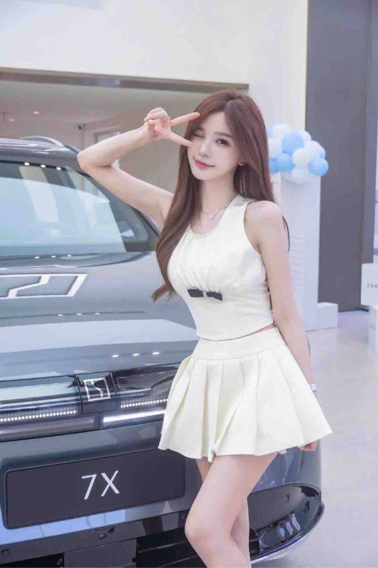 #香港🇭🇰02 年 168C 90 斤🥢腿🦵小蛮腰  会粤语  温柔初体验[爱心]预约热线👉@双向限制联系👉@今日开工 欢迎预约