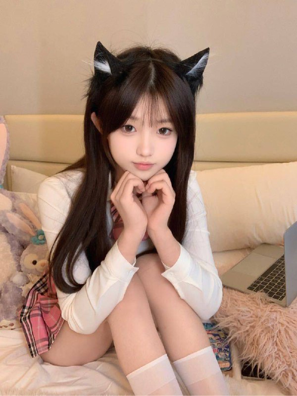 #香港🇭🇰170 05有耐心 筷子腿🉑🐍69配合度高不催不事体重85斤预约热线👉@双向限制联系👉@今日开工 欢迎预约