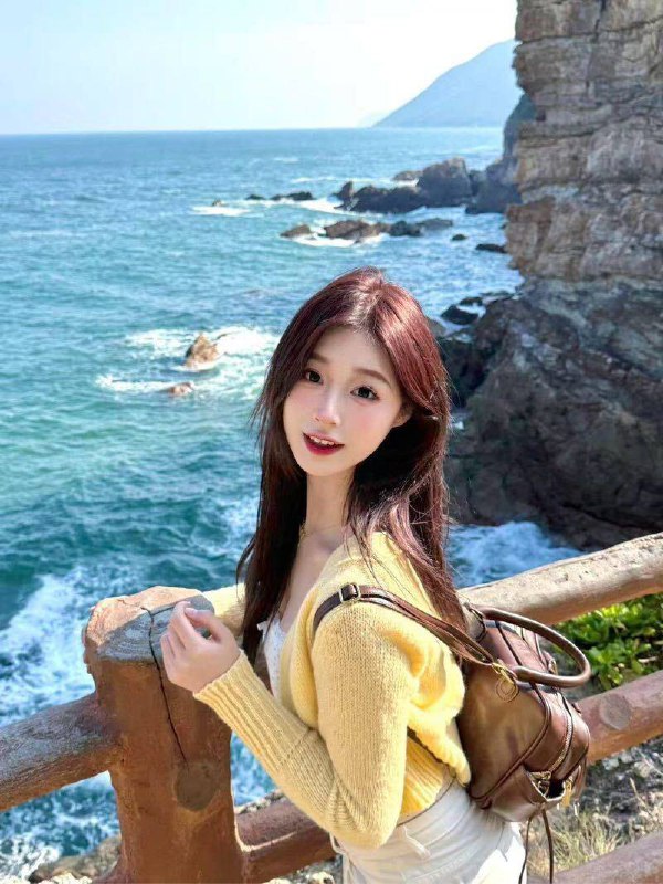 #香港🇭🇰𝐇𝐞𝐢𝐠𝐡𝐭身高/168• 𝐖𝐞𝐢𝐠𝐡𝐭体重/88• 𝐁𝐮𝐬𝐭胸围/D• 𝐀𝐠𝐞年龄/05预约热线👉@双向限制联系👉@今日开工 欢迎预约