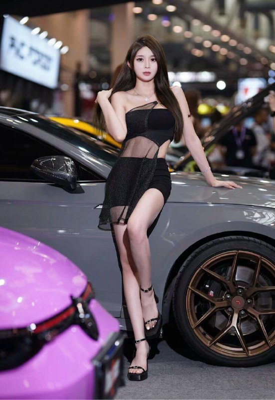 #香港🇭🇰新秀00后-高级御用模特🔥•身高Height：173罩杯Bra:D•出生：2003年•体重：100斤曾参加新丝路模特大赛北京赛区最上镜奖，曾荣获2020年中国风尚大典-风尚内地模特奖▪️细腰大胸，可现场一字马，皮肤白嫩▪️无整容高级脸，各种姿势预约热线👉@双向限制联系👉@今日开工 欢迎预约