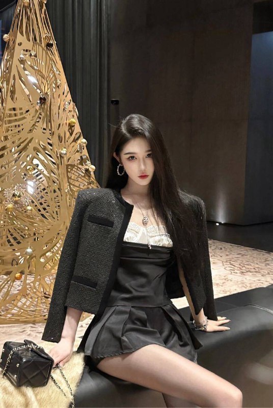 #香港🇭🇰JP御姐甜辣首开172D蜜桃臀预约热线👉@双向限制联系👉@今日开工 欢迎预约