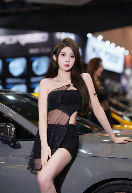 #香港🇭🇰新秀00后-高级御用模特🔥•身高Height：173罩杯Bra:D•出生：2003年•体重：100斤曾参加新丝路模特大赛北京赛区最上镜奖，曾荣获2020年中国风尚大典-风尚内地模特奖▪️细腰大胸，可现场一字马，皮肤白嫩▪️无整容高级脸，各种姿势预约热线👉@双向限制联系👉@今日开工 欢迎预约