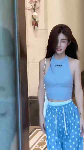 香港170-冷白皮-69Kiss不拘束