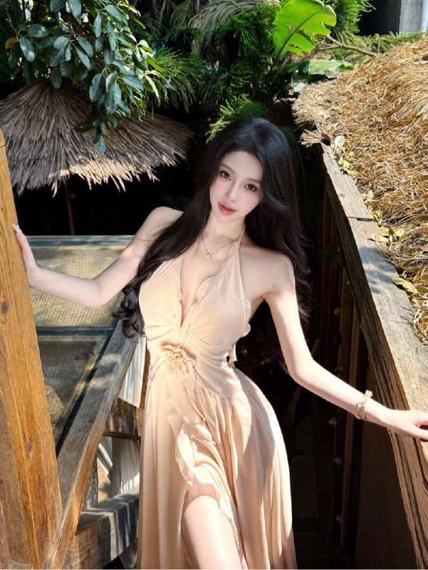 #香港🇭🇰气质0️⃣整  天然女友感171cm    96斤    D预约热线👉@双向限制联系👉@今日开工 欢迎预约