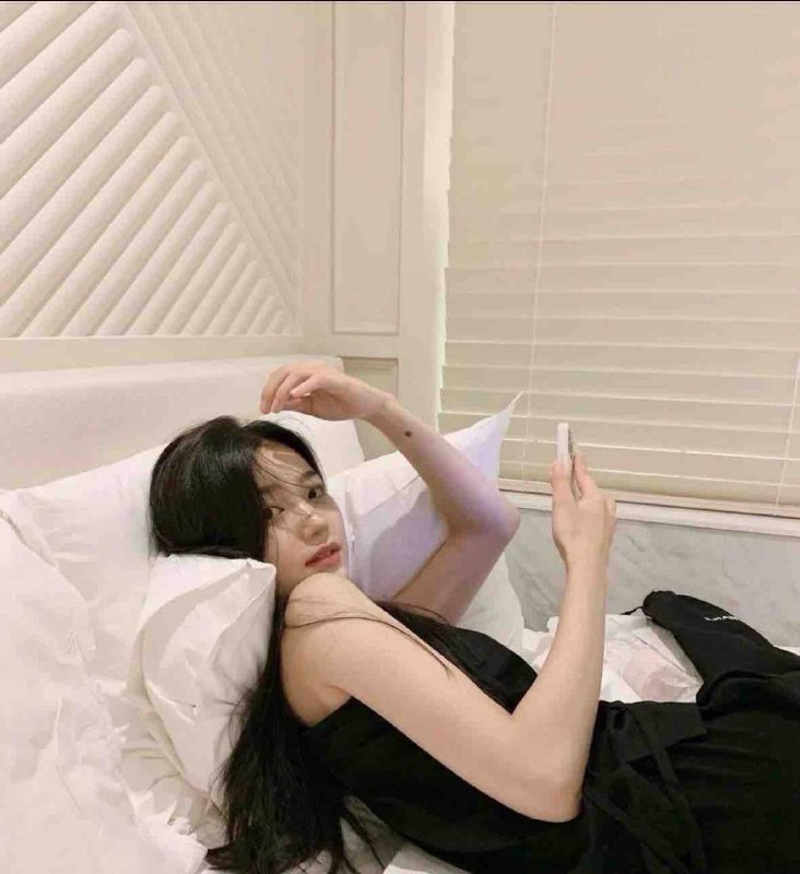 #香港🇭🇰兼职学生168、真🐻e，三粉翘臀，本人有马甲线，长期健身预约热线@双向限制联系@