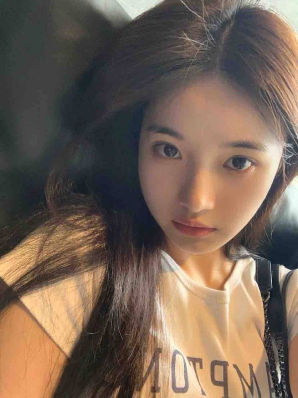 #香港🇭🇰极品清纯白小纯兼职应届大学生🐝.身高168真🐻D🥢腿本人比照片视频好看.预约热线@双向限制联系@