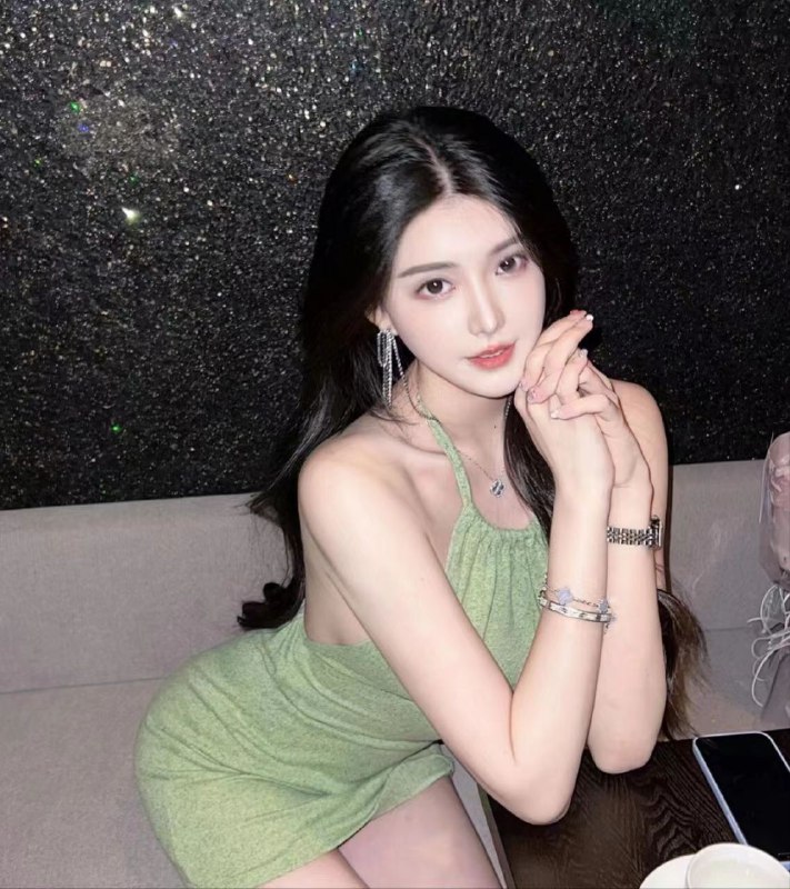 安娜国际外围『#成都3k』❤️相关数据：00_170_E_50KG❤️专属ID💌:#B929J6TP❤️相关介绍：新人首开-瑜伽教练-网红达人身高/170🐻围/真 E👙Age年龄00年feature特点/双🐻柔软挺拔 一字🐴皮肤雪白   五官精致🐝腰🍑臀↕️粉🔥约会导航🔥一键关注🔥官方入口📱官方客服@AnnaGJ168📱无法私信@AnnaGJ168_bot