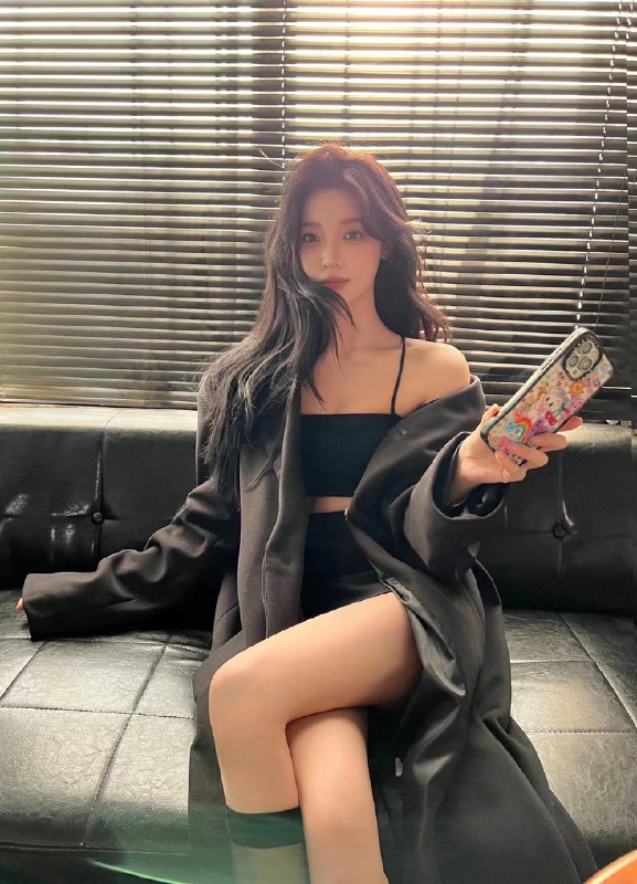 安娜国际外围『#成都3k』❤️相关数据：01_175_D_49KG❤️专属ID💌:#UADK7FXA❤️相关介绍：裸足175成    气质❤️人🔥极品尤物 销魂酥骨🔥肤白貌美，真人真照🔥纯天然真🐻无整🔥性感蜜桃🍑臀🔥可换任意姿势配合度极高🔥颜值与服务并存，五星口碑🔥身高185  体重66kg🐻F服务：🉑kiss、🉑69、🉑🐍吻，给您不一样的异域风情奢华感觉，配合度超级🔥约会导航🔥一键关注🔥官方入口📱官方客服@AnnaGJ168📱无法私信@AnnaGJ168_bot