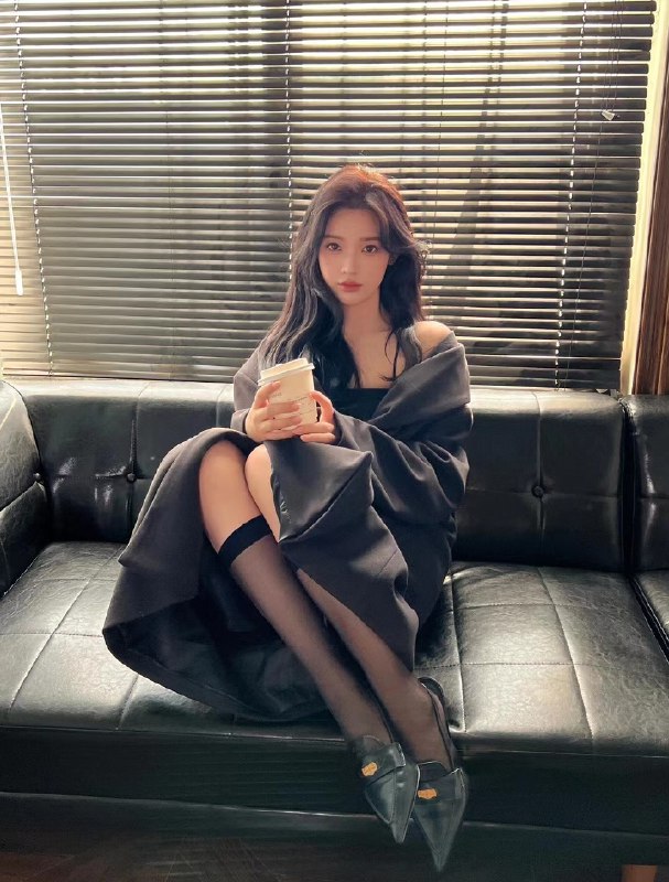 安娜国际外围『#成都3k』❤️相关数据：01_175_D_49KG❤️专属ID💌:#UADK7FXA❤️相关介绍：裸足175成    气质❤️人🔥极品尤物 销魂酥骨🔥肤白貌美，真人真照🔥纯天然真🐻无整🔥性感蜜桃🍑臀🔥可换任意姿势配合度极高🔥颜值与服务并存，五星口碑🔥身高185  体重66kg🐻F服务：🉑kiss、🉑69、🉑🐍吻，给您不一样的异域风情奢华感觉，配合度超级🔥约会导航🔥一键关注🔥官方入口📱官方客服@AnnaGJ168📱无法私信@AnnaGJ168_bot