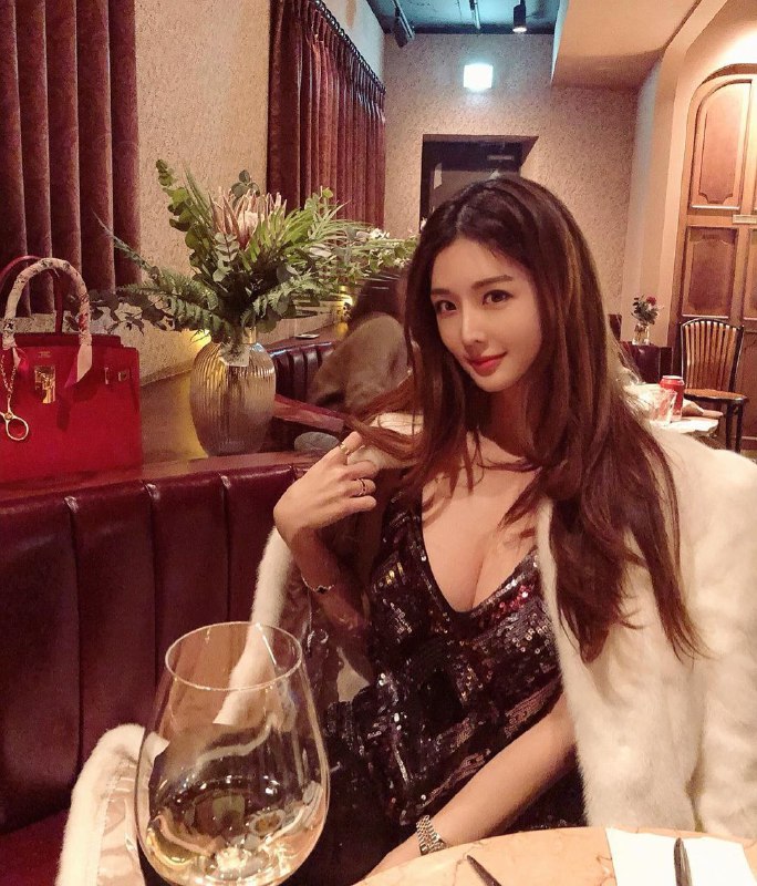 安娜国际外围『#成都3k』❤️相关数据：96_172_E_49KG❤️专属ID💌:#1969R333❤️相关介绍：• 𝐇𝐞𝐢𝐠𝐡𝐭身高/172• 𝐁𝐮𝐬𝐭胸围/E罩巨🐻• 𝐀𝐠𝐞年龄/96年• 𝐎𝐜𝐜𝐮𝐚𝐭𝐢𝐨𝐧职业/平面模特• 𝐇𝐨𝐛𝐛𝐲兴趣/  旅游，健身👧🏻🔥约会导航🔥一键关注🔥官方入口📱官方客服@AnnaGJ168📱无法私信@AnnaGJ168_bot