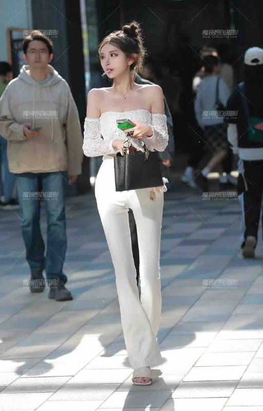 安娜国际外围『#成都3k』❤️相关数据：05_170_F_48KG❤️专属ID💌:#9HKI4E32❤️相关介绍：网红 高白纯170cm 48kg 真实05 年可验F🐻满满胶原蛋白 五官精致 刚落地全新体验 童颜少女 言听计从轻微m性格温柔 甜美女优体验 清纯外表下的烧杯🔥约会导航🔥一键关注🔥官方入口📱官方客服@AnnaGJ168📱无法私信@AnnaGJ168_bot