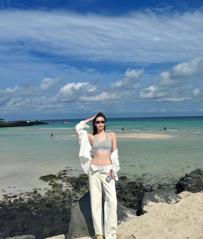 安娜国际『#深圳5k』❤️相关数据：05_177_B_48KG❤️专属ID💌:#DP0A11PV❤️相关介绍：深圳极品嫩模期待和你的相遇👄真实05年 天然酥🐻B➕全身0赘肉 肌肤细腻身高177 完美比例气质女神🔥约会导航🔥一键关注🔥官方入口📱官方客服@AnnaGJ168o📱无法私信@AnnaGJ168bot