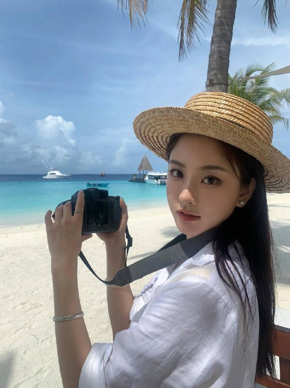 安娜国际『#深圳5k』❤️相关数据：03_168_C_48KG❤️专属ID💌:#2LKJVMS0❤️相关介绍：• 深大在校学生• 𝟎3年   𝟏68C   𝟒𝟖𝐤𝐠   零整纯天然• 清纯外表 性格单纯• 同城可见本人  随缘佛系  假赔 低素质🔥约会导航🔥一键关注🔥官方入口📱官方客服@AnnaGJ168o📱无法私信@AnnaGJ168bot