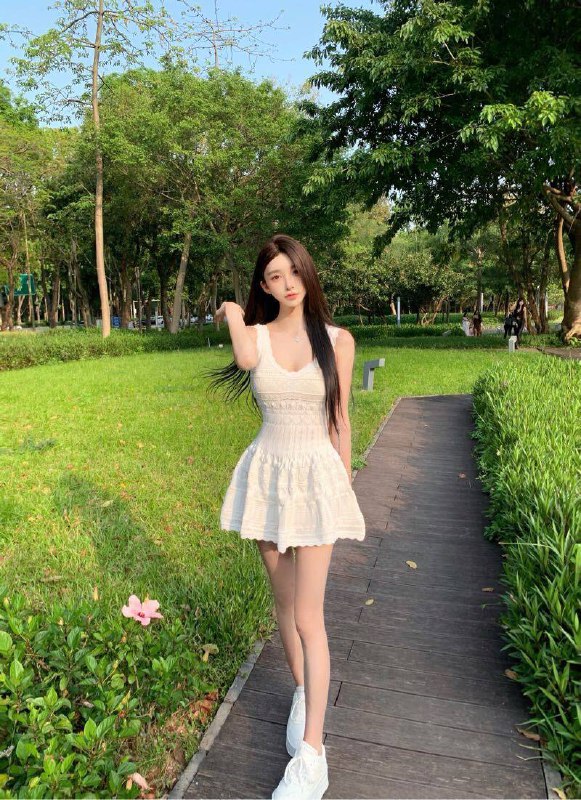 安娜国际『#深圳5k』❤️相关数据：02_170_C_48KG❤️专属ID💌:#9HP69ABA❤️相关介绍：✿height身高：170weight  体重：48kg🐻：C✿又乖又甜 配合度高 好评必选🍑✿03白小纯 皮肤雪白  牛奶肌肤✿ 本人时尚洋气🉑69🐍吻 三点粉 皮肤超级好，看照如见本人，0差🔥约会导航🔥一键关注🔥官方入口📱官方客服@AnnaGJ168o📱无法私信@AnnaGJ168bot