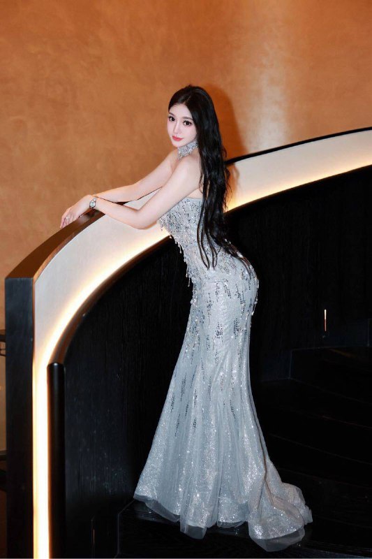 安娜国际『#深圳5k』❤️相关数据：02_177_E_46KG❤️专属ID💌:#0E3FYPYU❤️相关介绍：177cm 36d真胸21/ 22/23届时装秀特约嘉宾22/ 23届港澳车展特约车模 24届环球华裔小姐公益形象大使 百万粉丝  独资做电商公司和传媒公司 在贾乃亮李小璐煮妇神探剧组出演过女配🔥约会导航🔥一键关注🔥官方入口📱官方客服@AnnaGJ168o📱无法私信@AnnaGJ168bot