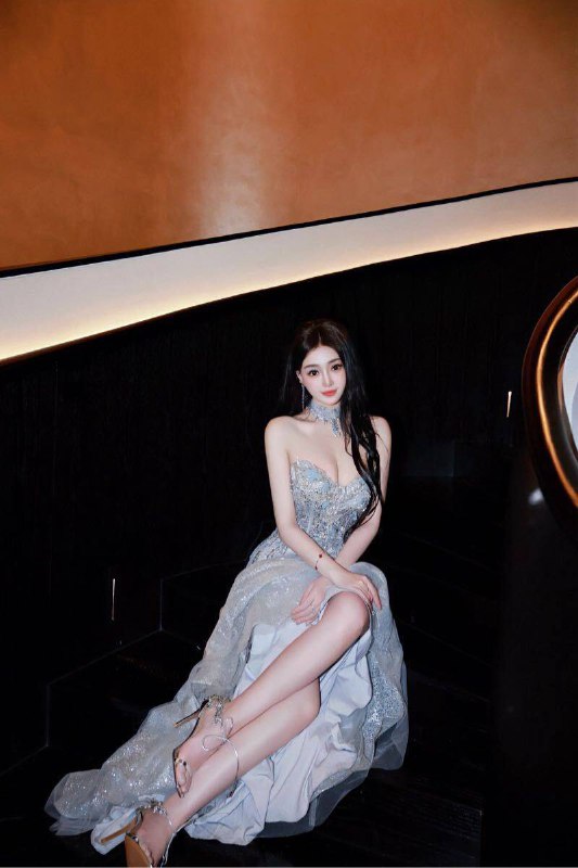 安娜国际『#深圳5k』❤️相关数据：02_177_E_46KG❤️专属ID💌:#0E3FYPYU❤️相关介绍：177cm 36d真胸21/ 22/23届时装秀特约嘉宾22/ 23届港澳车展特约车模 24届环球华裔小姐公益形象大使 百万粉丝  独资做电商公司和传媒公司 在贾乃亮李小璐煮妇神探剧组出演过女配🔥约会导航🔥一键关注🔥官方入口📱官方客服@AnnaGJ168o📱无法私信@AnnaGJ168bot