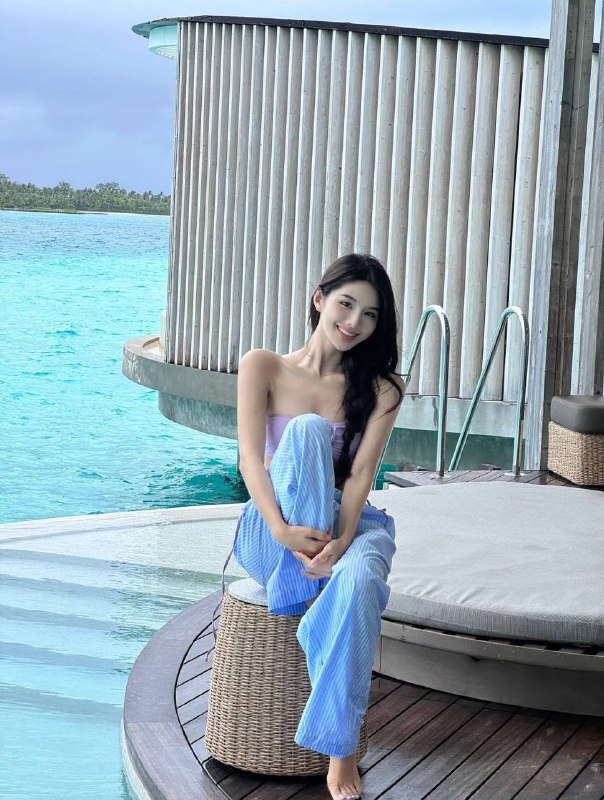 安娜国际『#深圳5k』❤️相关数据:04_175_C_46KG❤️专属ID💌:#OPG7T43K❤️相关介绍:南山区 04年极品纯欲五官精致 性格温柔 贴心小女友🦋清纯网红少女 175净身高 甜美可人雪白透亮肌肤 纤细动人长腿真正圈外非职业 绝佳心动💓首选💌【课后评价01】🔥约会导航🔥一键关注🔥官方入口📱官方客服@AnnaGJ168o📱无法私信@AnnaGJ168bot