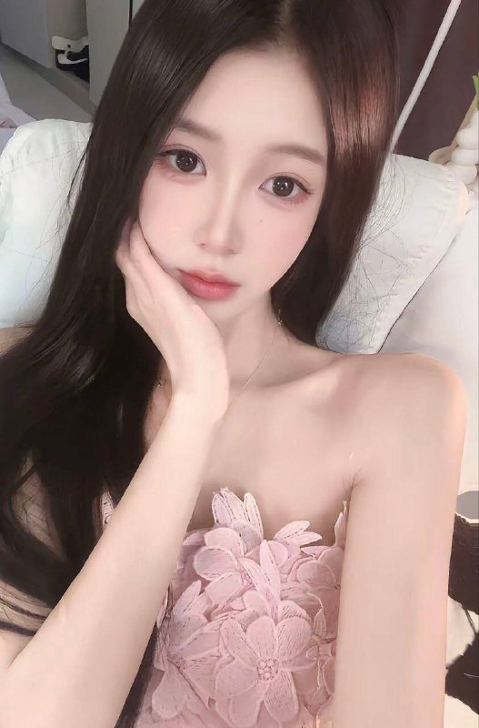 安娜国际『#深圳5k』❤️相关数据:04_174_E_50KG❤️专属ID💌:#H8OII9Y8❤️相关介绍:• 𝐇𝐞𝐢𝐠𝐡𝐭✨身高/174• 𝐖𝐞𝐢𝐠𝐡𝐭✨体重/100• 𝐁𝐮𝐬𝐭✨胸围/E• 𝐀𝐠𝐞✨年龄/21兴趣爱好：健身，旅游，摄影白嫩牛奶肌，真🐻无整，高挑无赘肉🔥约会导航🔥一键关注🔥官方入口📱官方客服@AnnaGJ168o📱无法私信@AnnaGJ168bot