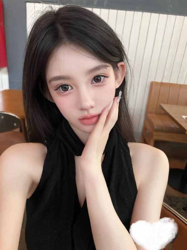 安娜国际『#深圳5w』⭐#菜宝严选❤️相关数据：00_168_D_44KG❤️专属ID💌:#W9MIMWB2❤️相关介绍：————————————『洋气大牌 五官精致』————————————💜深圳 00后💜𝐇𝐞𝐢𝐠𝐡𝐭：168💜𝐁𝐮𝐬𝐭: D💜𝐖𝐞𝐢𝐠𝐡𝐭: 44kg💜洋气大牌 五官精致💜皮肤雪白 气质好💜A4腰 马甲线 健身达人————————————💌【课后评价01】💌【课后评价02】🔥约会导航🔥一键关注🔥官方入口📱官方客服@AnnaGJ168o📱无法私信@AnnaGJ168bot