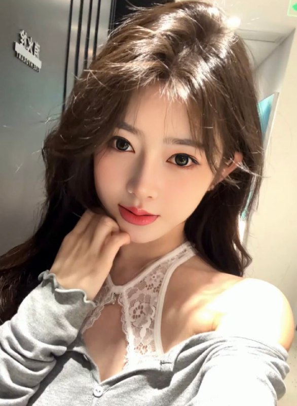 安娜国际『#深圳5k』⭐#菜宝严选❤️相关数据：04_172_E_45KG❤️专属ID💌:#UKC7VOXY❤️相关介绍：————————————『甜蜜女友 清纯气质』————————————💜平面模特兼职💜172 E 皮肤超白 清纯气质💜短暂兼职 甜蜜女友感💜瘦高筷子腿 性格超好💜甜美可人💜身材火辣 穿着大牌————————————💌【课后评价01】🔥约会导航🔥一键关注🔥官方入口📱官方客服@AnnaGJ168o📱无法私信@AnnaGJ168bot