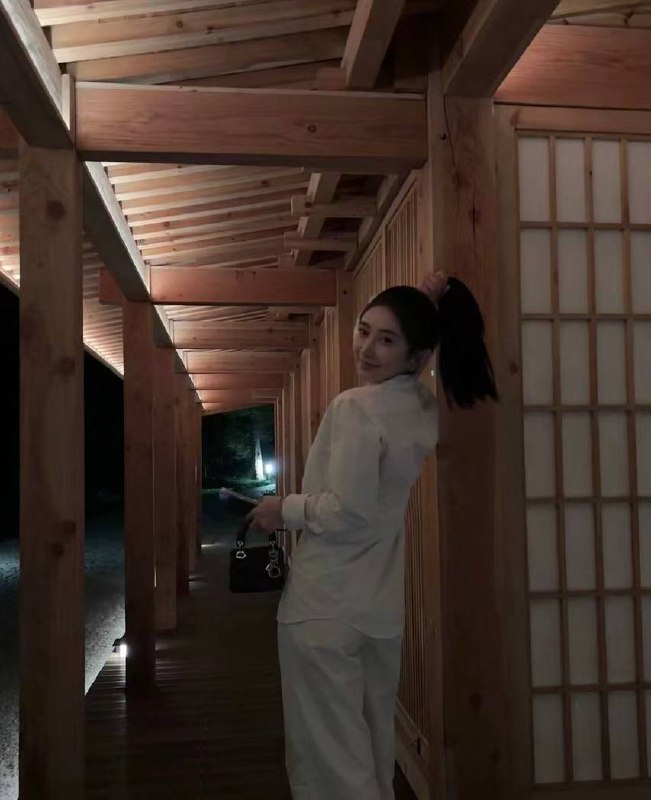 安娜国际『#深圳w』❤️相关数据：03_172_D_48KG❤️专属ID💌:#9YX1S92A❤️相关介绍：💟爱好健身舞蹈💟性格随和亲切🔥约会导航🔥一键关注🔥官方入口📱官方客服@AnnaGJ168o📱无法私信@AnnaGJ168bot