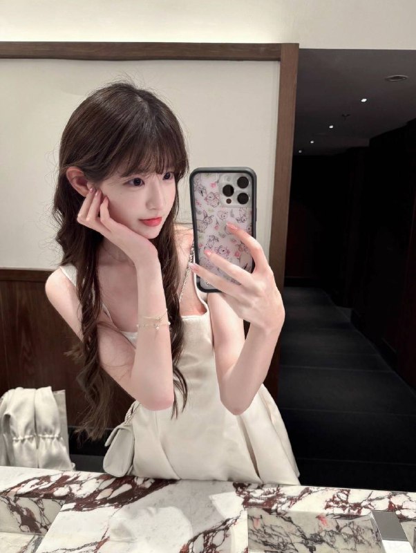 安娜国际『#深圳5k』❤️相关数据：05_168_D_51KG❤️专属ID💌:#K8MMEI9T❤️相关介绍：♥️重磅推荐顶级纯欲甜妹|05 /168 纯欲天菜🎐新加坡留学生人美声甜肌肤白如雪 勾魂翘臀宝藏女孩  超高修养  谈吐得体💗莼天然0整  修长比例🧸.✨新加坡留学生兼职短开  某音60w粉丝🔥约会导航🔥一键关注🔥官方入口📱官方客服@AnnaGJ168o📱无法私信@AnnaGJ168bot