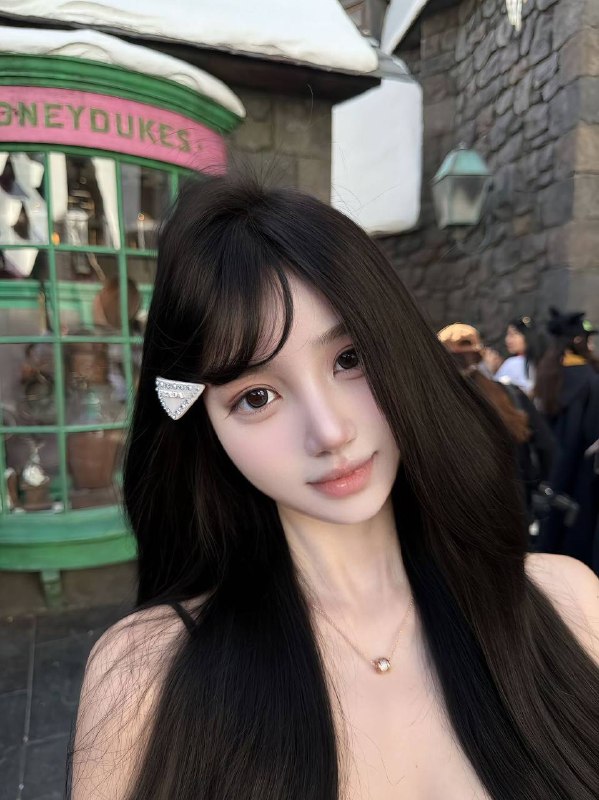 安娜国际『#深圳5k』⭐#菜宝严选❤️相关数据：04_168_D_46KG❤️专属ID💌:#CCCATOWF❤️相关介绍：🇬🇧留学生短期兼职身高168真胸D      真实05年（INS十万➕粉UAL本科在读         常年健身🍑臀皮肤紧致全身雪白                 高颜值高情商本人照 只见有缘人谢谢💌【课后评价01】💌【课后评价02】💌【课后评价03】🔥约会导航🔥一键关注🔥官方入口📱官方客服@AnnaGJ168o📱无法私信@AnnaGJ168bot