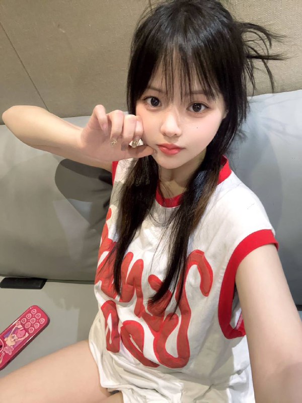 安娜国际『#深圳5k』❤️相关数据：05_165_E_47KG❤️专属ID💌:#VMB53RIU❤️相关介绍：新人极品 05年👩‍🎓🦜漫画身材• 身高/Height  ：身高165cm• 胸围/Bust：真实🐻e皮肤雪白• （童颜巨汝）淡妆见可素颜幼态甜美脸 小骨架 皮肤❄️白🔥约会导航🔥一键关注🔥官方入口📱官方客服@AnnaGJ168o📱无法私信@AnnaGJ168bot