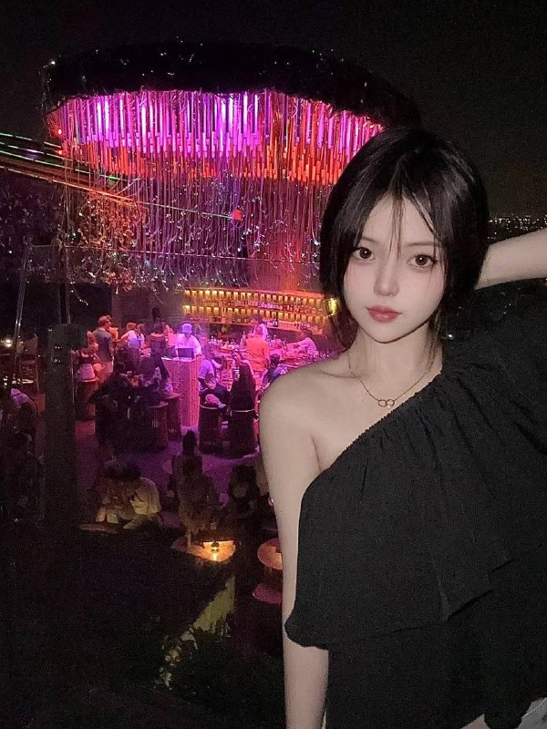 安娜国际『#深圳5k』❤️相关数据：05_165_E_47KG❤️专属ID💌:#VMB53RIU❤️相关介绍：新人极品 05年👩‍🎓🦜漫画身材• 身高/Height  ：身高165cm• 胸围/Bust：真实🐻e皮肤雪白• （童颜巨汝）淡妆见可素颜幼态甜美脸 小骨架 皮肤❄️白🔥约会导航🔥一键关注🔥官方入口📱官方客服@AnnaGJ168o📱无法私信@AnnaGJ168bot