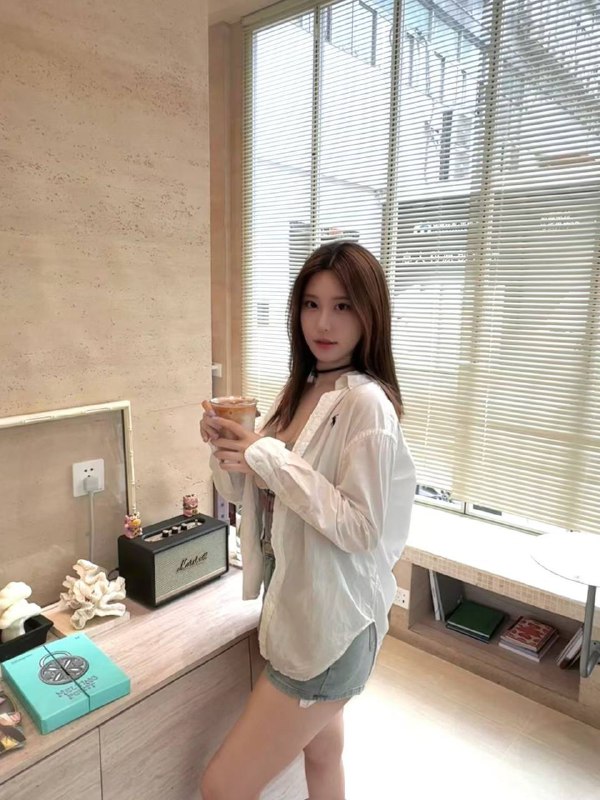 安娜国际『#深圳5k』❤️相关数据：03_172_D_48KG❤️专属ID💌:#PI0HNAY6❤️相关介绍：172/03/D 可验一字马 学信网清纯童颜 肤白温柔 初恋女友fell真实03年 Height身高/172Bust胸围/真🐻D🍑臀匀称身材 洗瘦勿扰🏠频道主页⭐️城市导航🎩会员指南🌟会员体系🔝预存折扣💵会员福利官方客服💁‍♀️@AnnaGJ168o无法联系💁🏻@AnnaGJ168bot