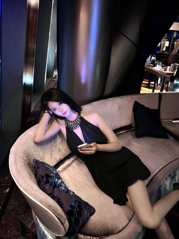 安娜国际『#深圳5k』❤️相关数据：04_178_C_50KG❤️专属ID💌:#CK7LF87D❤️相关介绍：178•04•C 舞蹈生 御姐•𝐇𝐞𝐢𝐠𝐡𝐭身高/178• 𝐖𝐞𝐢𝐠𝐡𝐭体重/100• 𝐁𝐮𝐬𝐭胸围/C• 𝐀𝐠𝐞年龄/04• 𝐎𝐜𝐜𝐮𝐩𝐚𝐭𝐢𝐨𝐧职业/平面模特• 𝐒𝐩𝐞𝐜𝐢𝐚𝐥𝐢𝐭𝐲特长/舞蹈～日语全身0整 逆天大长腿 氛围感美少女💟爱好健身舞蹈💟性格随和可爱💟兼职平面模特💟日语无障交流🏠频道主页⭐️城市导航🎩会员指南🌟会员体系🔝预存折扣💵会员福利官方客服💁‍♀️@AnnaGJ168o无法联系💁🏻@AnnaGJ168bot