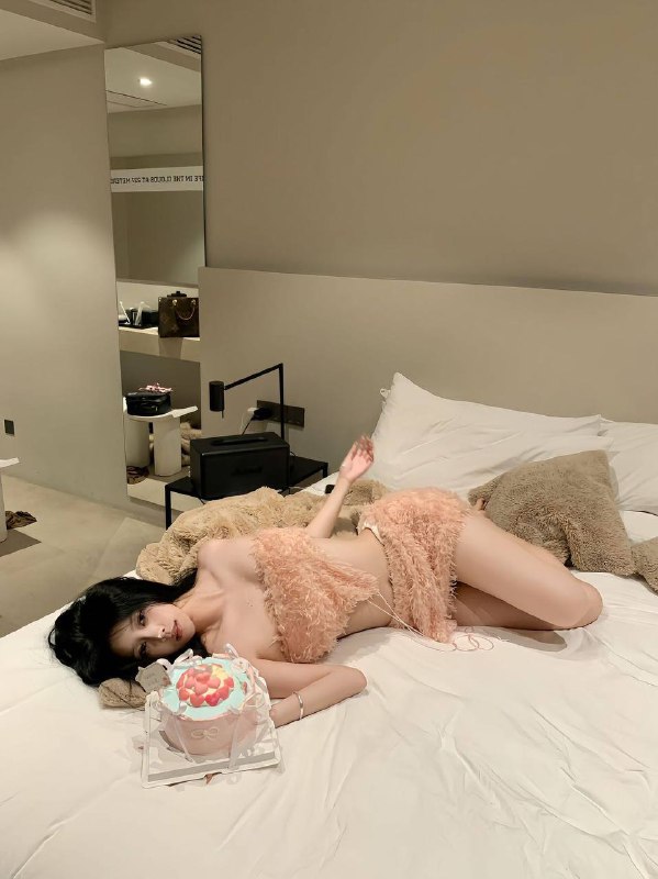 安娜国际『#深圳5k』❤️相关数据：00_172_E_51KG❤️专属ID💌:#K22O16UR❤️相关介绍：纯欲172 E 能讓你惊喜的反差婊皮膚雪白 00年中国传媒大学毕业 有素质有礼貌无疤痕无纹身，天然大🐻🉑蛇吻kiss漫画身材🍑臀全自動騎乘 肉慾滿分 外纯騷 反差感拉滿在外 •女友感十足 在🛏小母🐶一枚驾驭各种情趣🏠频道主页⭐️专属资料库🎩会员指南🌟会员体系🔝预存折扣💵会员福利官方客服💁‍♀️@AnnaGJ168o无法联系💁🏻@AnnaGJ168bot