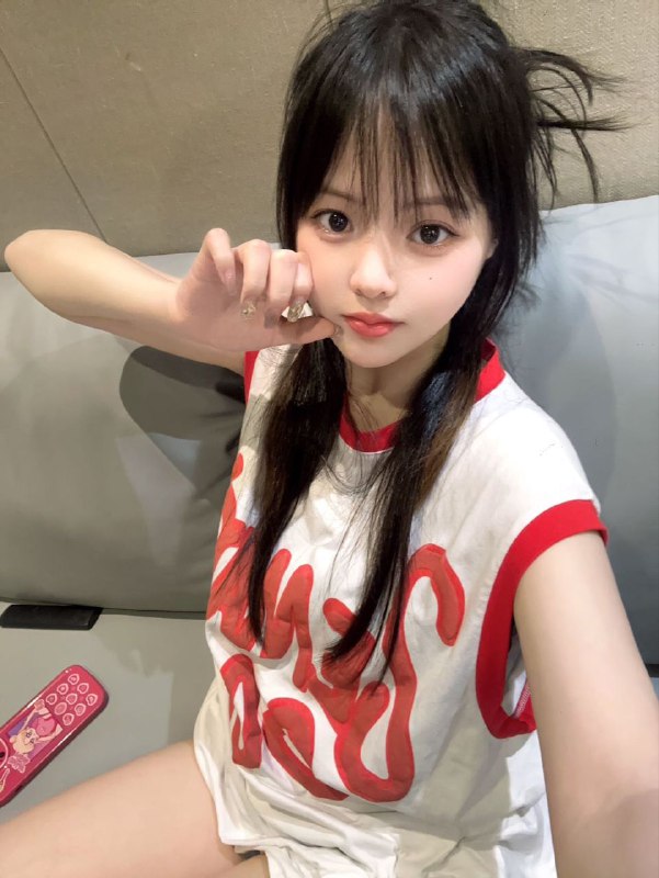 安娜国际『#深圳5k』❤️相关数据：05_165_E_46KG❤️专属ID💌:#X431HSUR❤️相关介绍：新人极品 05年👩‍🎓🦜漫画身材• 身高/Height  ：身高165cm• 胸围/Bust：真实🐻e皮肤雪白• （童颜巨汝）淡妆见可素颜幼态甜美脸 小骨架 皮肤❄️白🏠频道主页⭐️专属资料库🎩会员指南🌟会员体系🔝预存折扣💵会员福利官方客服💁‍♀️@AnnaGJ168o无法联系💁🏻@AnnaGJ168bot