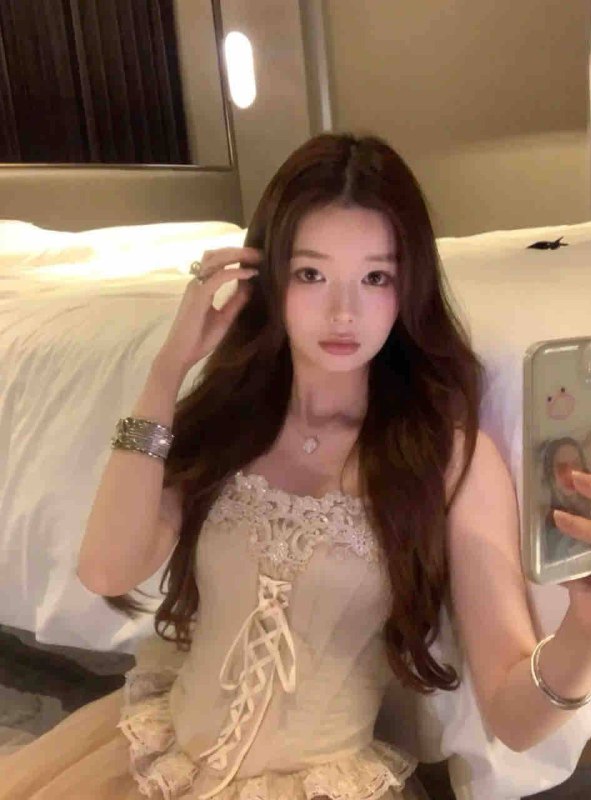 安娜国际『#深圳5k』❤️相关数据：04_175_D_53KG❤️专属ID💌:#42BOMA1G❤️相关介绍：清纯女大 04年 黄金比例净高175冷白皮 皮肤细腻纯天然无整 无纹身🥢腿 Q弹🐻🏠频道主页⭐️专属资料库🎩会员指南🌟会员体系🔝预存折扣💵会员福利官方客服💁‍♀️@AnnaGJ168o无法联系💁🏻@AnnaGJ168bot