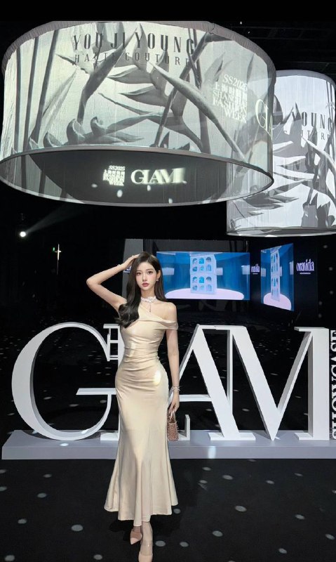 安娜国际『#深圳5k』❤️相关数据：05-180-C-59KG❤️专属ID💌:#6W45T5AG❤️相关介绍：180大一模特。·Age年龄：05年•Begree学历：大一·Height：180cm•Bust胸围：🐻C·Leg腿长：117Cm🏠频道主页⭐️专属资料库🎩会员指南🌟会员体系🔝预存折扣💵会员福利官方客服💁‍♀️@AnnaGJ168o无法联系💁🏻@AnnaGJ168bot