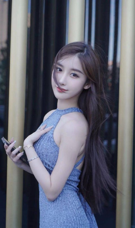 安娜国际『#深圳5w』❤️相关数据：04_175_D_50KG❤️专属ID💌:#6NIL3PUR❤️相关介绍：175/04年🦜W深圳车模 平面模特网红博主深大学生 可看学生证深圳极品，高素质新人，全身雪白无暇。知性优雅，温柔体贴，万一挑一🏠频道主页⭐️城市导航🎩会员指南🌟会员体系🔝预存折扣💵会员福利官方客服💁‍♀️@AnnaGJ168o无法联系💁🏻@AnnaGJ168bot