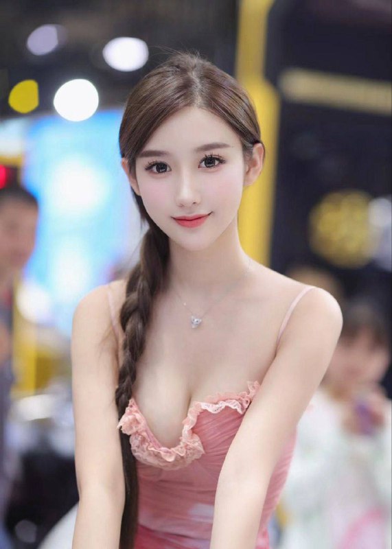 安娜国际『#深圳5w』❤️相关数据：04_175_D_50KG❤️专属ID💌:#6NIL3PUR❤️相关介绍：175/04年🦜W深圳车模 平面模特网红博主深大学生 可看学生证深圳极品，高素质新人，全身雪白无暇。知性优雅，温柔体贴，万一挑一🏠频道主页⭐️城市导航🎩会员指南🌟会员体系🔝预存折扣💵会员福利官方客服💁‍♀️@AnnaGJ168o无法联系💁🏻@AnnaGJ168bot