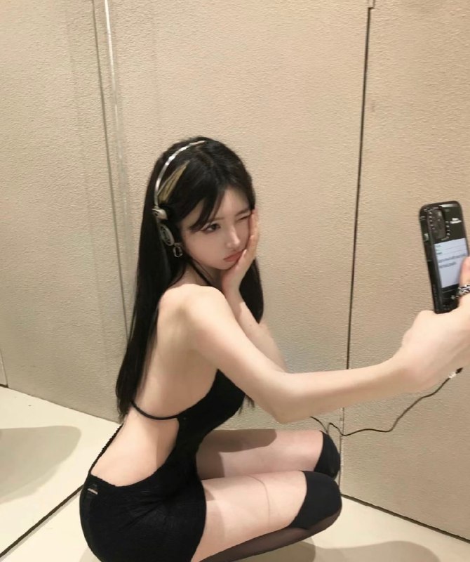 安娜国际『#深圳5k』❤️相关数据：02_174_D_50KG❤️专属ID💌:#GFM6SUD3❤️相关介绍：圈外女友兼职 HK留学生 ‍硕士在读短期停留🏠频道主页⭐️专属资料库🎩会员指南🌟会员体系🔝预存折扣💵会员福利官方客服💁‍♀️@AnnaGJ168o无法联系💁🏻@AnnaGJ168bot