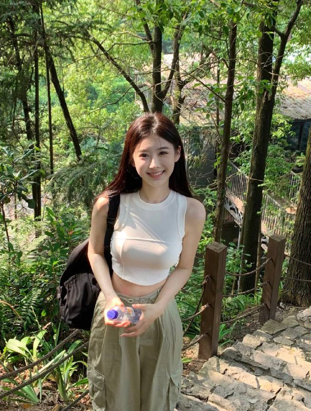 安娜国际『#深圳5k』❤️相关数据：03-176-D-49KG❤️专属ID💌:#NWE5YIUX❤️相关介绍：Shen     Zhen🌙软糯乐天派03郑大美术生🎓下海实习    全身0️⃣整176     D🥛🏠频道主页⭐️专属资料库🎩会员指南🌟会员体系🔝预存折扣💵会员福利官方客服💁‍♀️@AnnaGJ168o无法联系💁🏻@AnnaGJ168bot