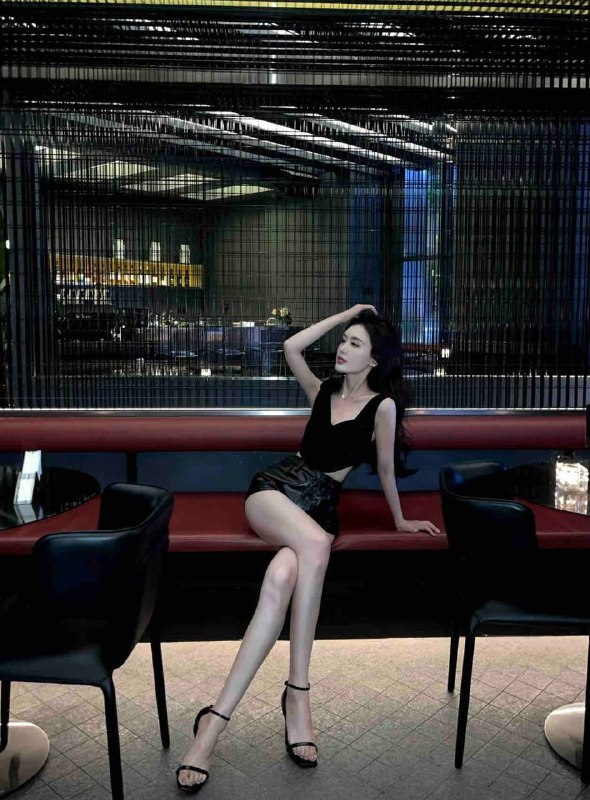 安娜国际『深圳』5k❤️相关数据：00-177-F-55KG❤️专属ID💌:#GUYITLMJ❤️相关介绍：SZ 177 36F极品御姐 你的圈外女友00年狮子座女孩模特车模兼职大长腿高白瘦.大211大学学姐气质女友型纯天然无整 无纹身🏠频道主页⭐️专属资料库🎩会员指南🌟会员体系官方客服💁‍♀️@AnnaGJ168o无法联系💁🏻@AnnaGJ168bot