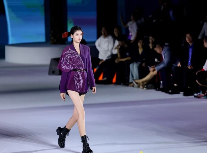 安娜国际『深圳』5k❤️相关数据：02-177-D-51KG❤️专属ID💌:#1X517X50❤️相关介绍：新疆模特02年新人首开身高177，体重51kg🐻D平面走秀模特 短期兼职皮肤雪白 光滑，全身无整无纹身初恋女友感十足 柔情似水只接受素质k🏠频道主页⭐️专属资料库🎩会员指南🌟会员体系官方客服💁‍♀️@AnnaGJ168o无法联系💁🏻@AnnaGJ168bot